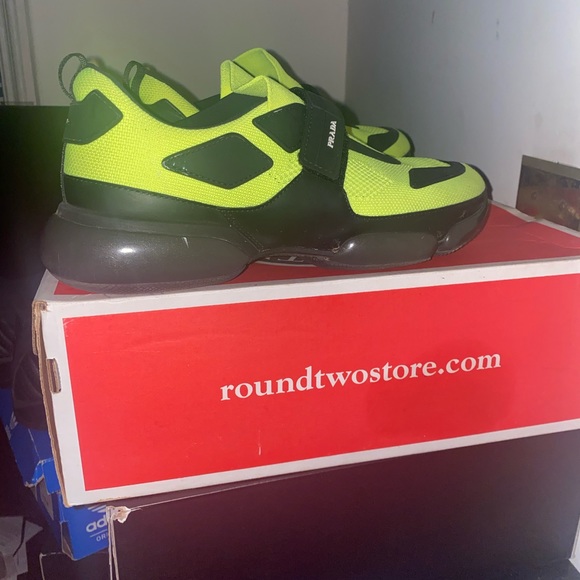 Pre-owned Cloudbust Green Rubber Trainers - Picture 3 of 7